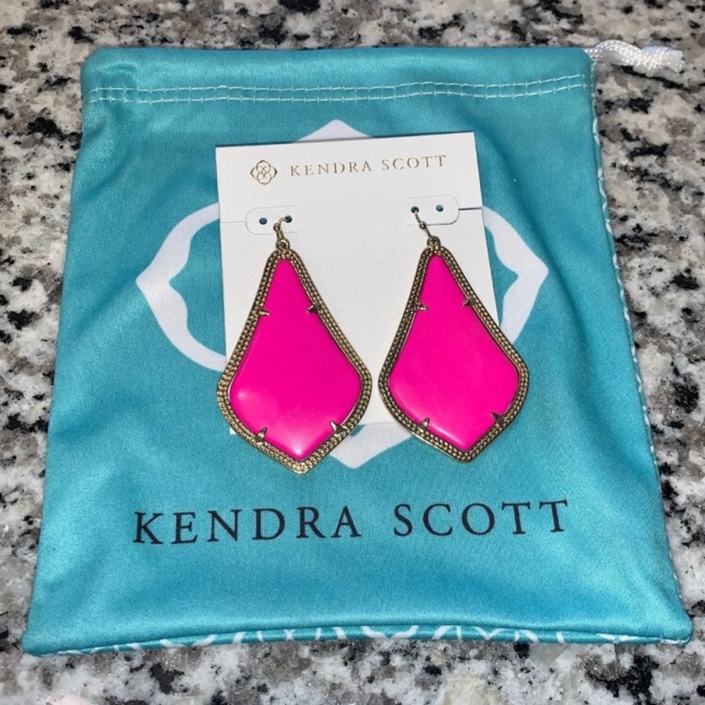 Pink Kendra Scott Earrings